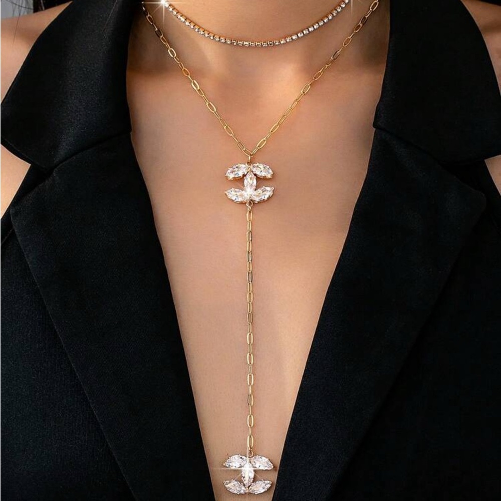 NWOT - Two piece - Elegant Gold Necklace with Crystal Accents